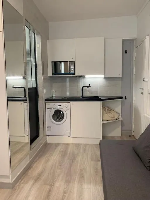 Daire Charming Studio Eiffel Tower Paris